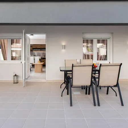 Avli Home Néos Marmarás Exterior foto