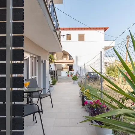 Avli Home Néos Marmarás Exterior foto