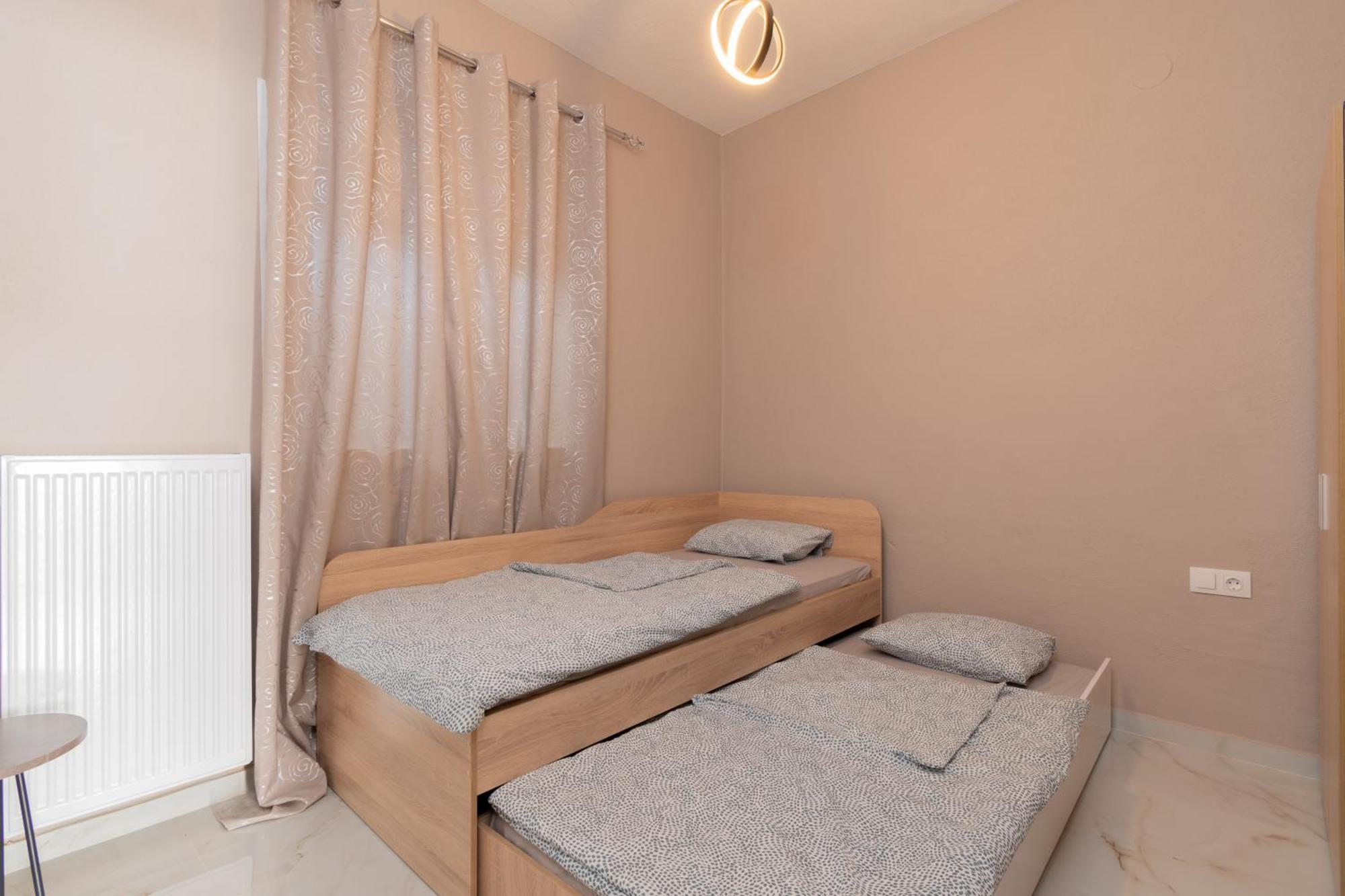 Apartment Avli *