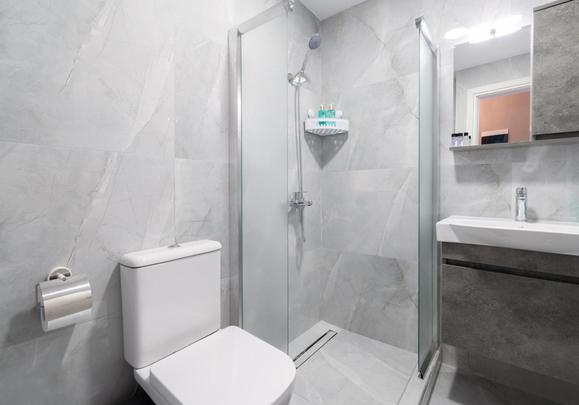 Avli Apartment *