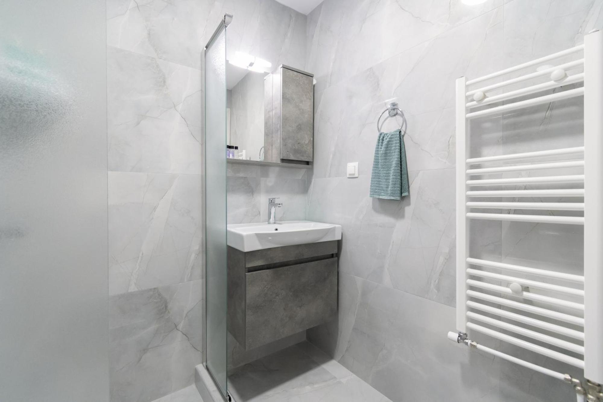 Apartment Avli *