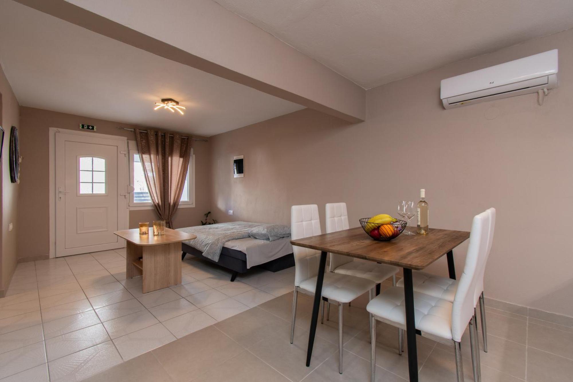 Apartment Avli Néos Marmarás